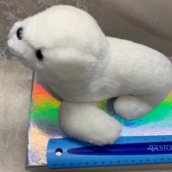 Vintage 1986 Sea World 7" white seal plush stuffed animal - Picture 4 of 9